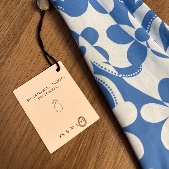 Skatie NWT Bikini Bottoms - XL - Picture 2 of 3